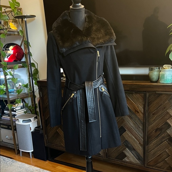 Via Spiga - Black Faux Fur-Collared Coat - Size 6 - Picture 1 of 6